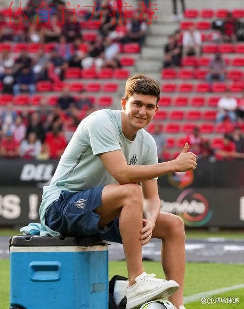 巴莱尔迪被德泽尔比冷落,同时阿根廷中卫梅迪纳则得到机会 巴莱尔迪被德泽尔比冷落,同时阿根廷中卫梅迪纳则得到机会